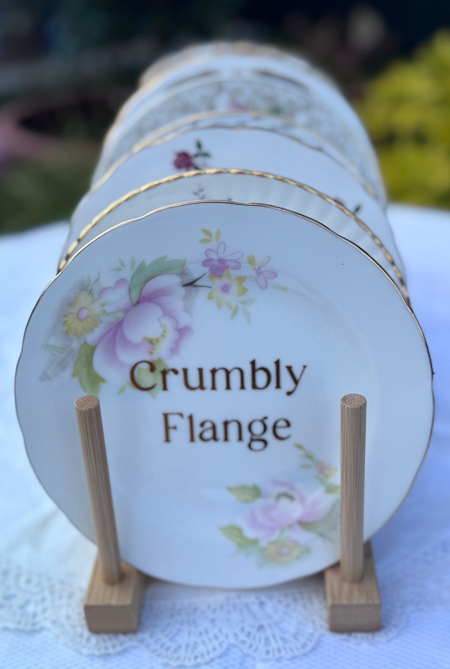 Crumbly Flange Tea Plate