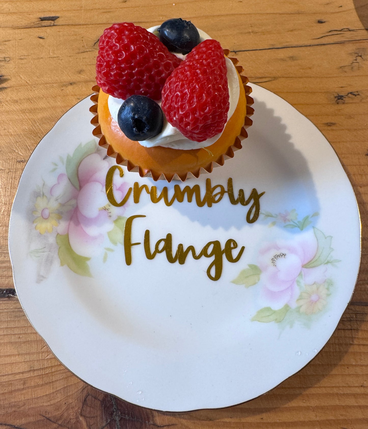 Crumbly Flange Tea Plate